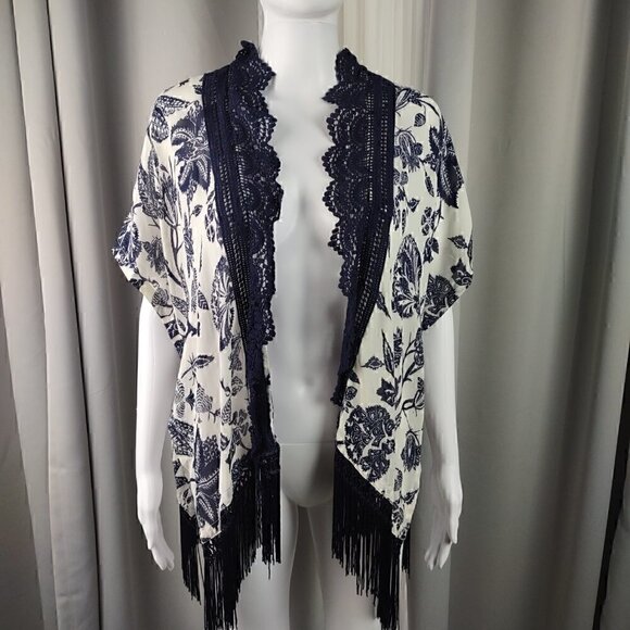YA Los Angeles Navy Floral Kimono/Shawl/Blouse. Size Small - Picture 1 of 11